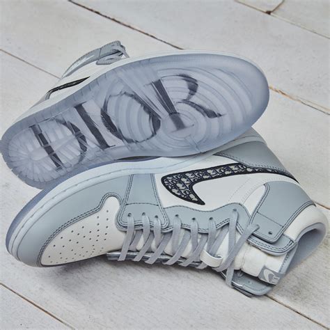 air dior how to buy|dior jordan 1 high price.